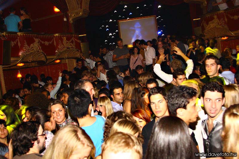 intparty_1022_002