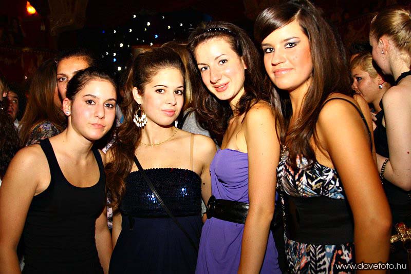 intparty_1022_004