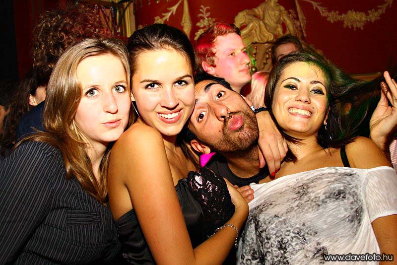 intparty_1022_015
