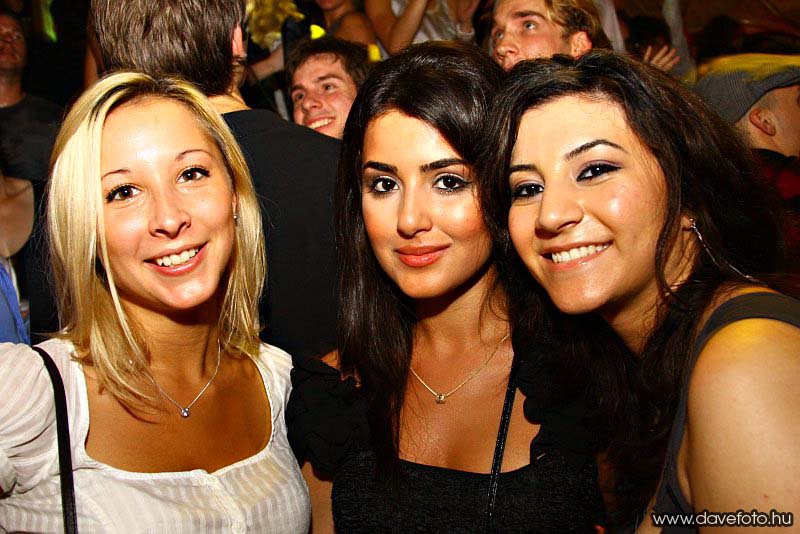 intparty_1022_023