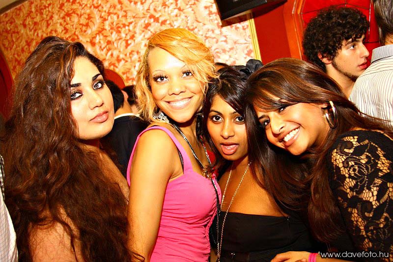 intparty_1022_032