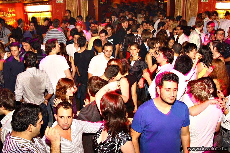 intparty_1022_081